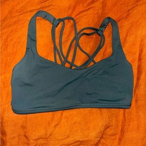 Lululemon Free to Be Bra Size 6 - Olive Green